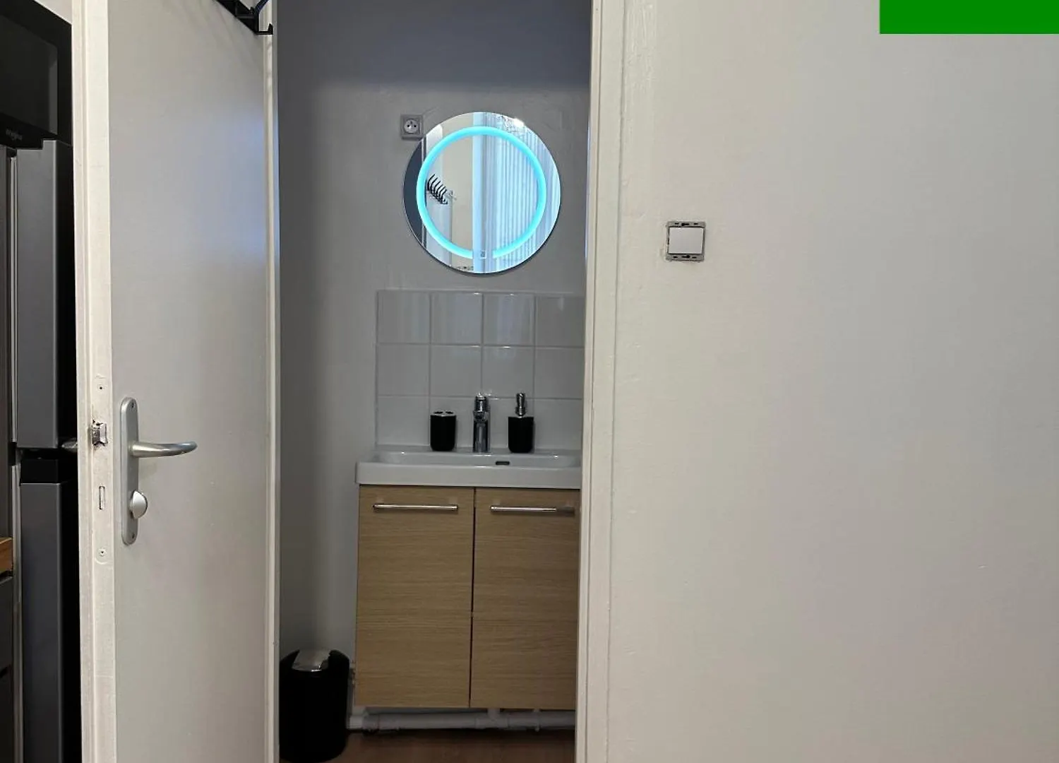 Appartement Cosy Refait A Neuf Marseille 0*,  France